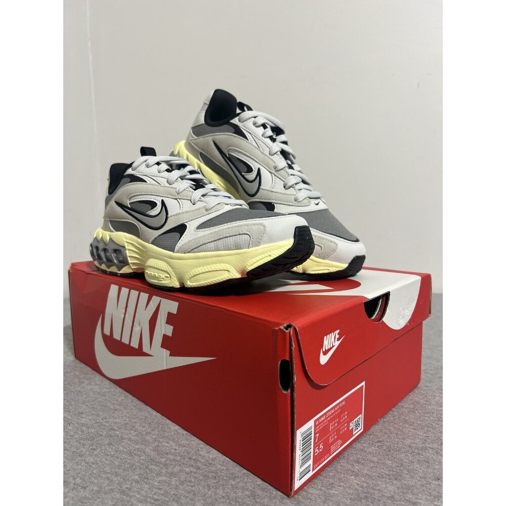Nike‎ Zoom Air Fire Shoes Womens Size 7 Particle Grey Metallic Silver DV1129-003
